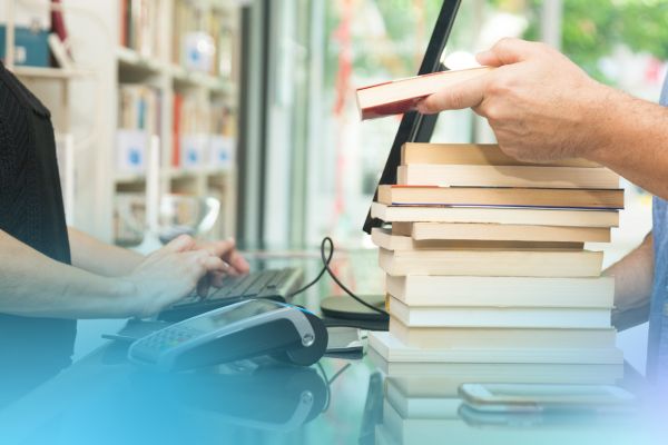 Tips Cerdas Membeli Buku untuk Mahasiswa