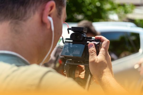 Jasa Fotografi dan Videografi: Ubah Hobi Jadi Pundi-Pundi Uang